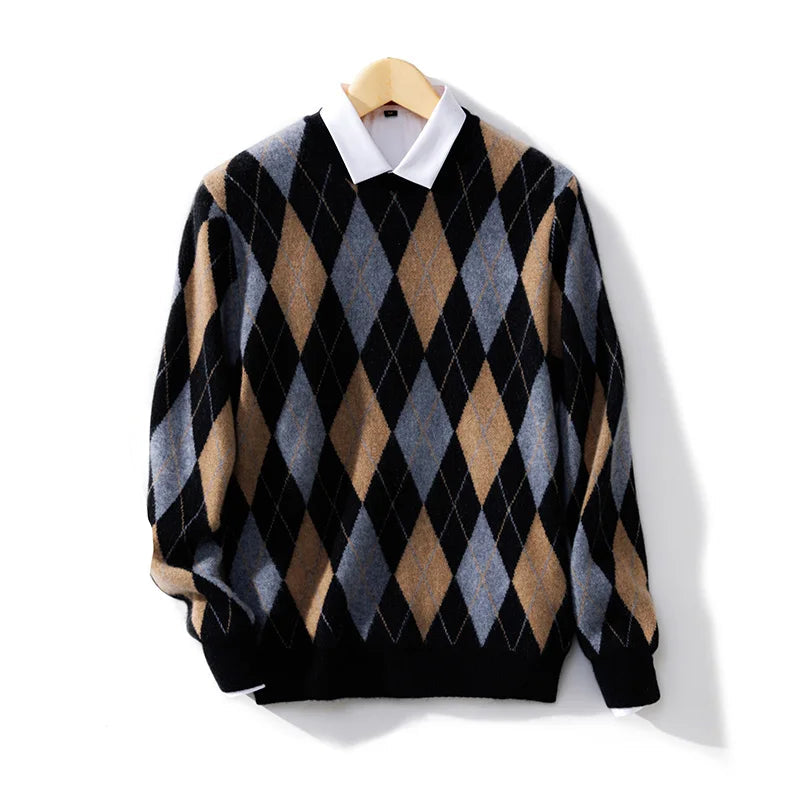 Men's merino wool argyle crewneck pullover in vintage diamond knit pattern for smart casual wear