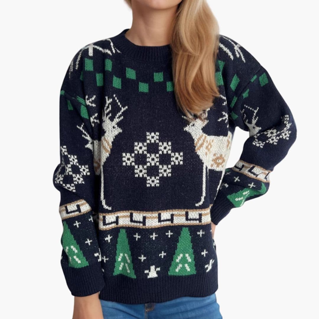 Women's chunky knit Christmas sweater with reindeer pattern, round ribbed neckline, cozy festive holiday pullover