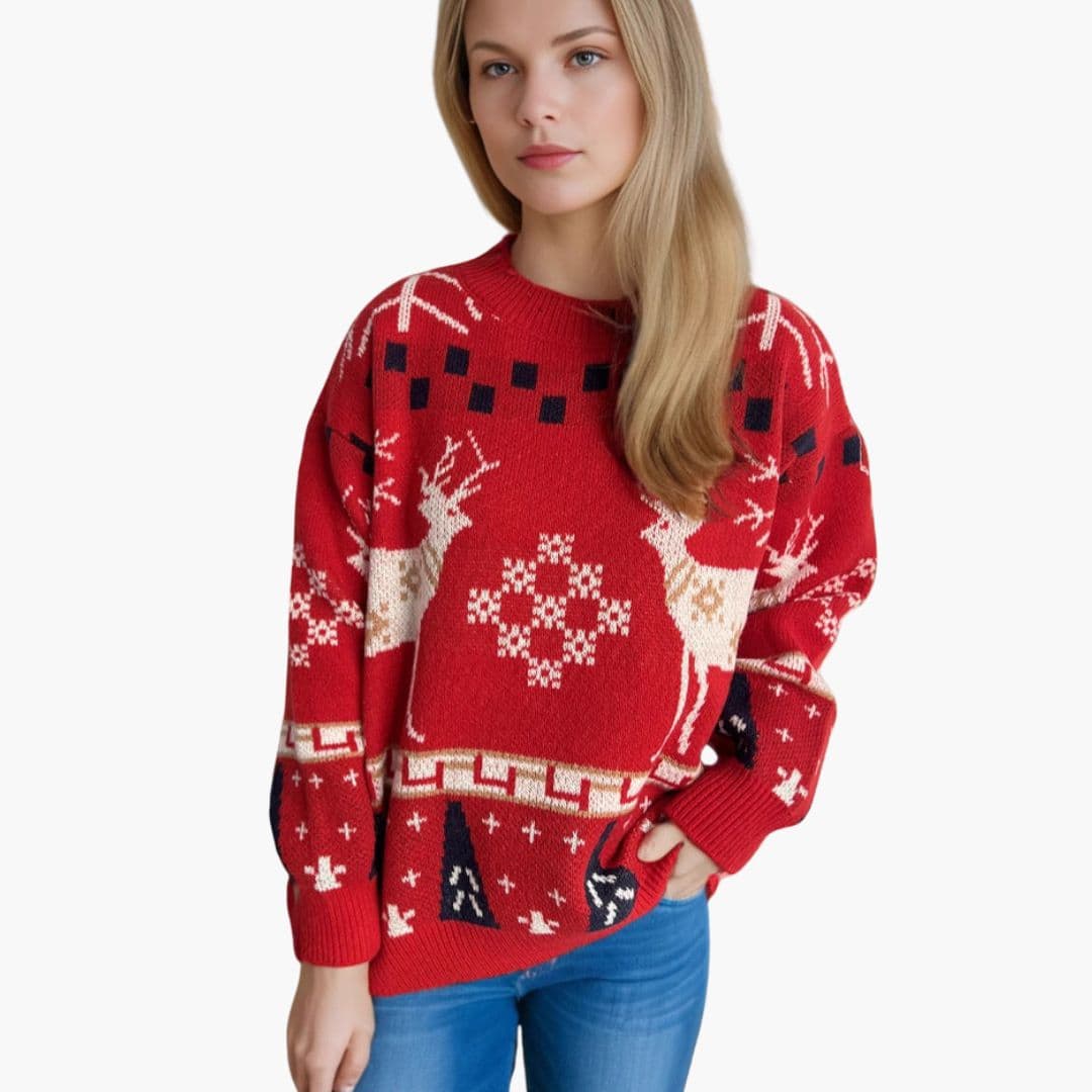 Women's chunky knit Christmas sweater with reindeer pattern, round ribbed neckline, cozy holiday pullover