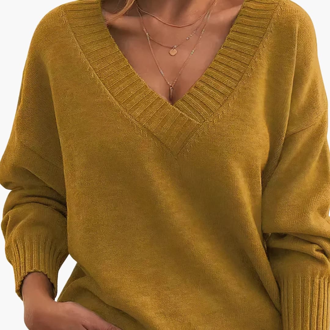 Women's crew neck knit pullover sweater regular fit versatile everyday essential for autumn winter
