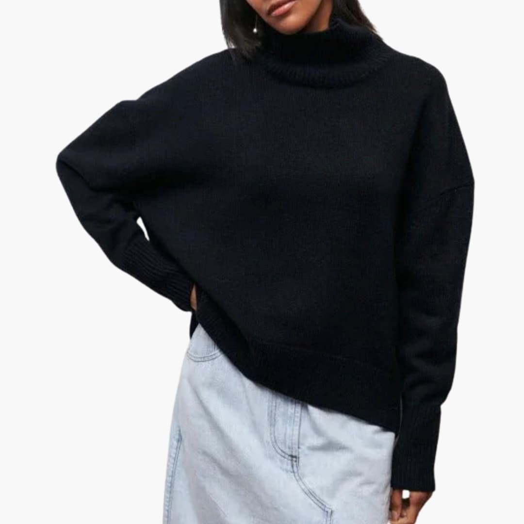 Women's oversized turtleneck sweater ribbed edges short sleeves elongated silhouette cozy knit