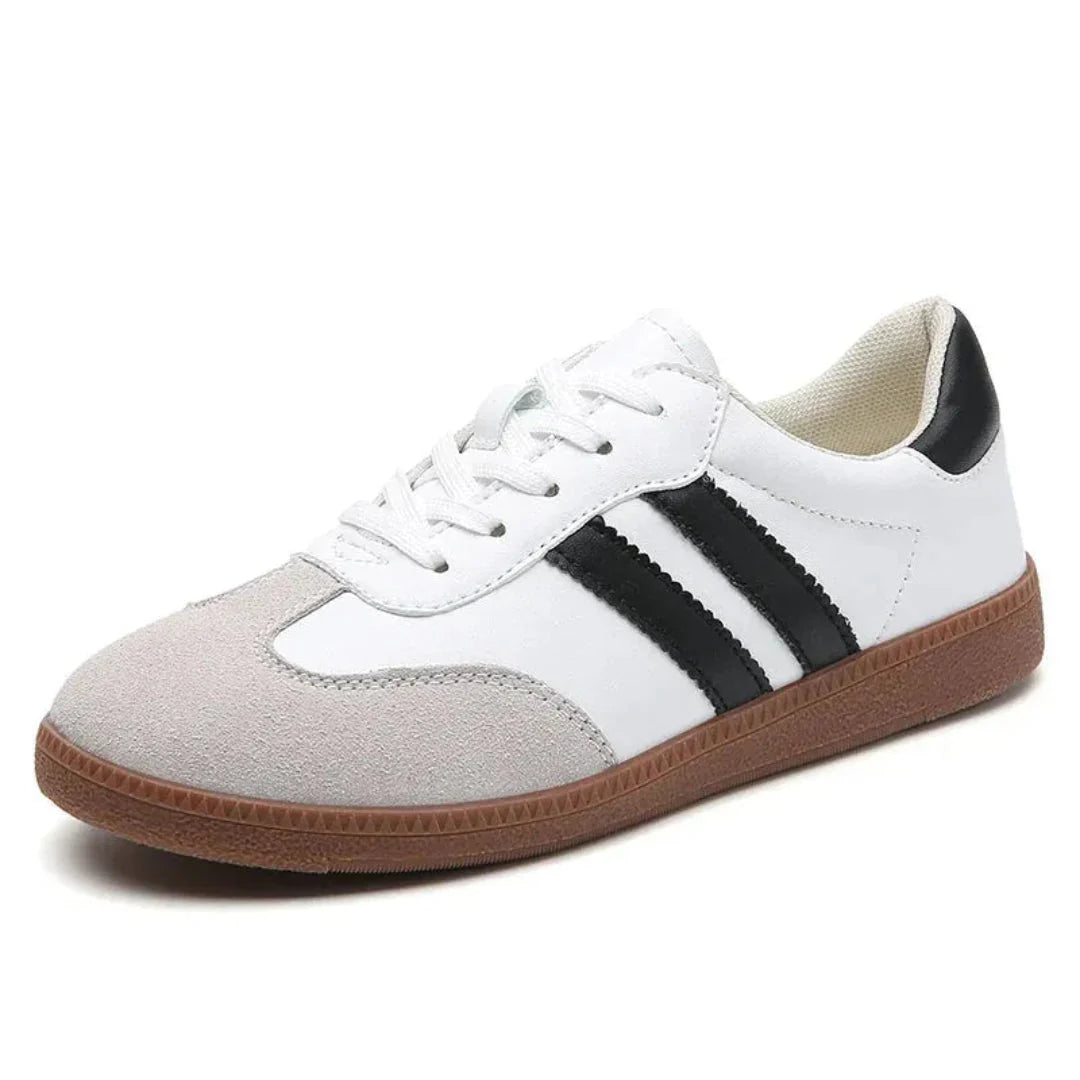 Rei low-profile suede stripe canvas sneakers with gum rubber outsole for everyday casual wear
