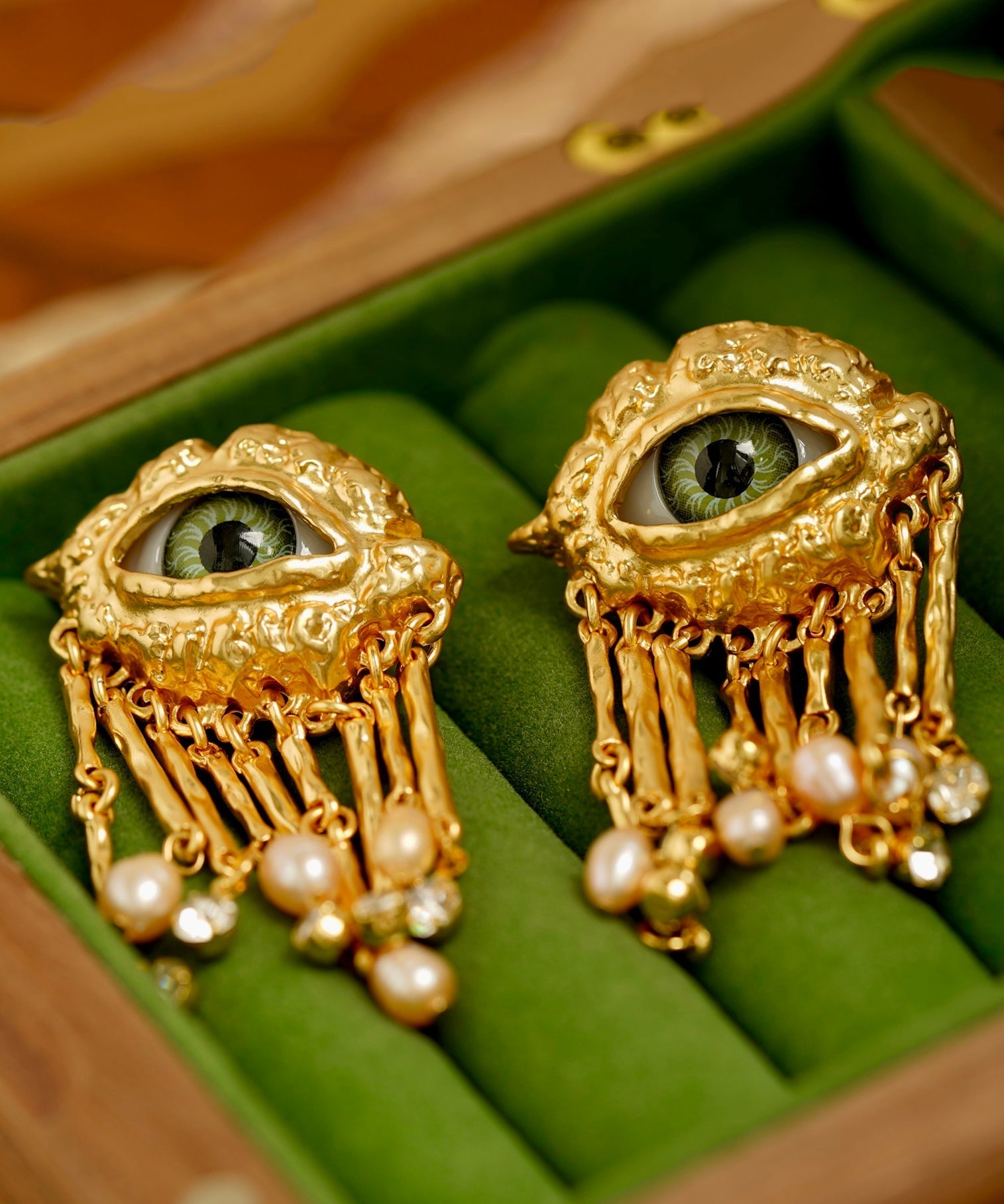 Boucles d'oreilles pendantes rétro en alliage de cuivre doré et perles avec pompon et œil maléfique - Urbann-Vibe