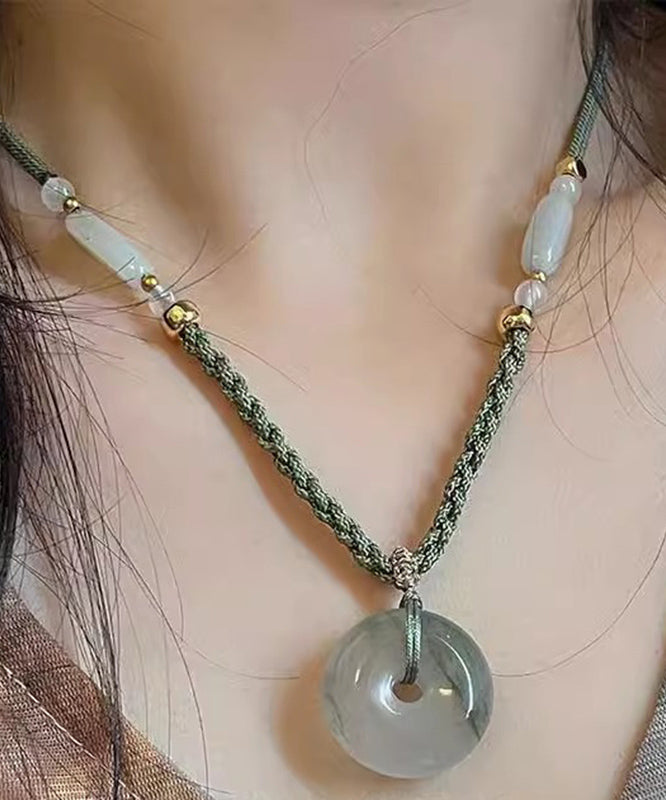 Collier pendentif boucle Ping An en jade tissé vert rétro - Urbann-Vibe