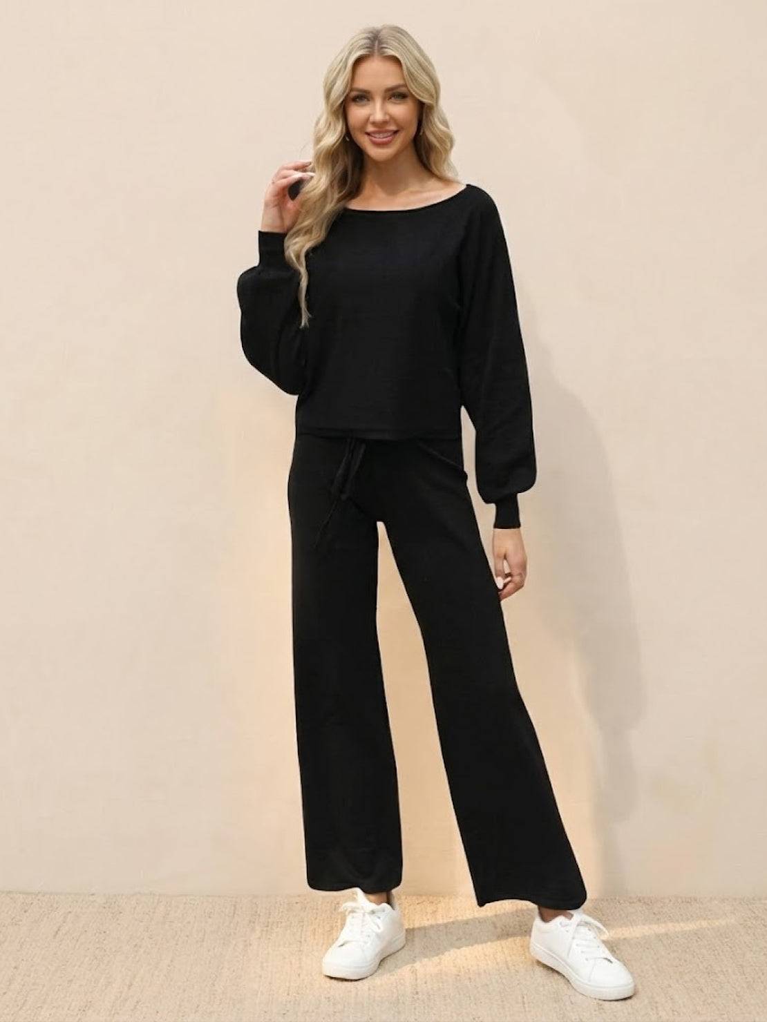 Hailey | Women's Cropped Sweatshirt and Wide-Leg Pants Lounge Set