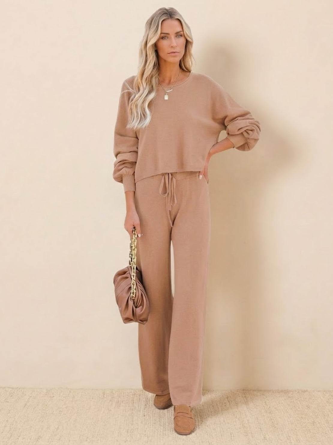 Hailey | Women's Cropped Sweatshirt and Wide-Leg Pants Lounge Set