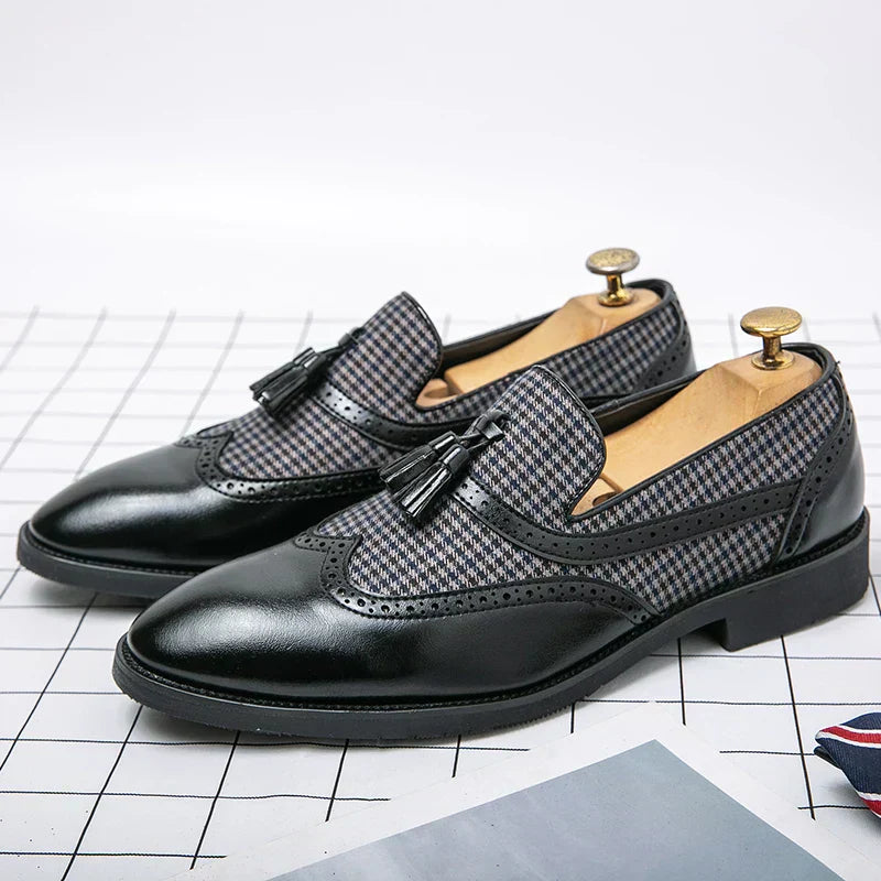 Men's vintage houndstooth slip-on loafers with elegant tassels for office and smart-casual wear