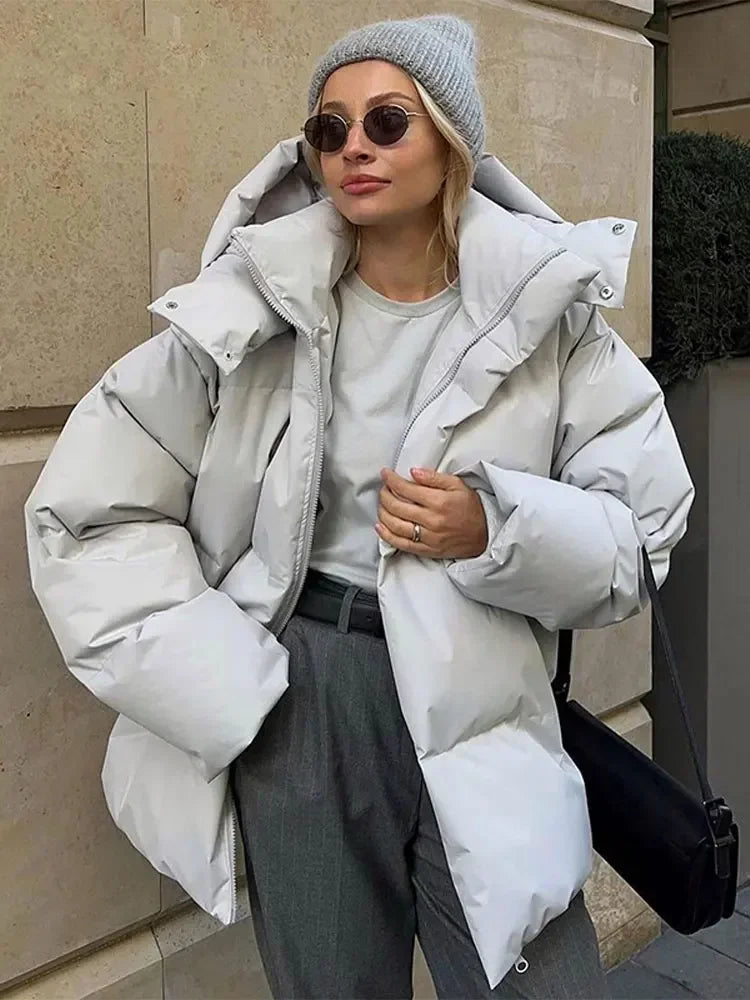 Women's quilted down jacket lightweight insulated zip-up coat for urban city walks timeless design