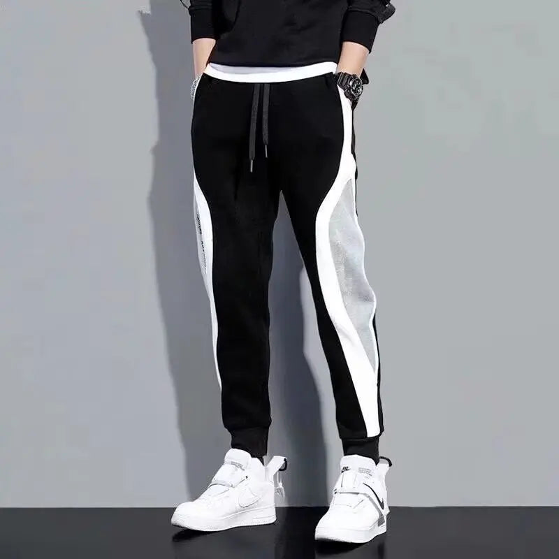 Ultra-soft breathable patchwork panel joggers in activewear cut with modern textured design for fitness