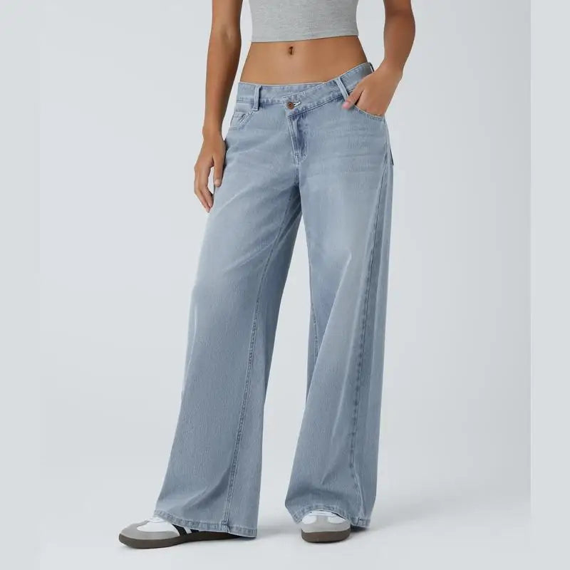 Women's baggy wide-leg jeans low rise fit with asymmetric zipper pockets, relaxed denim silhouette