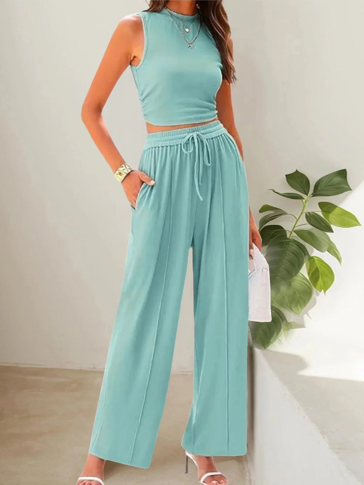 Women's lightweight two-piece pants set sleeveless top relaxed trousers breathable polyester summer travel