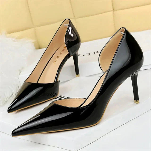 Women's black orthopedic pumps elegant low-heel supportive silhouette for work and occasions