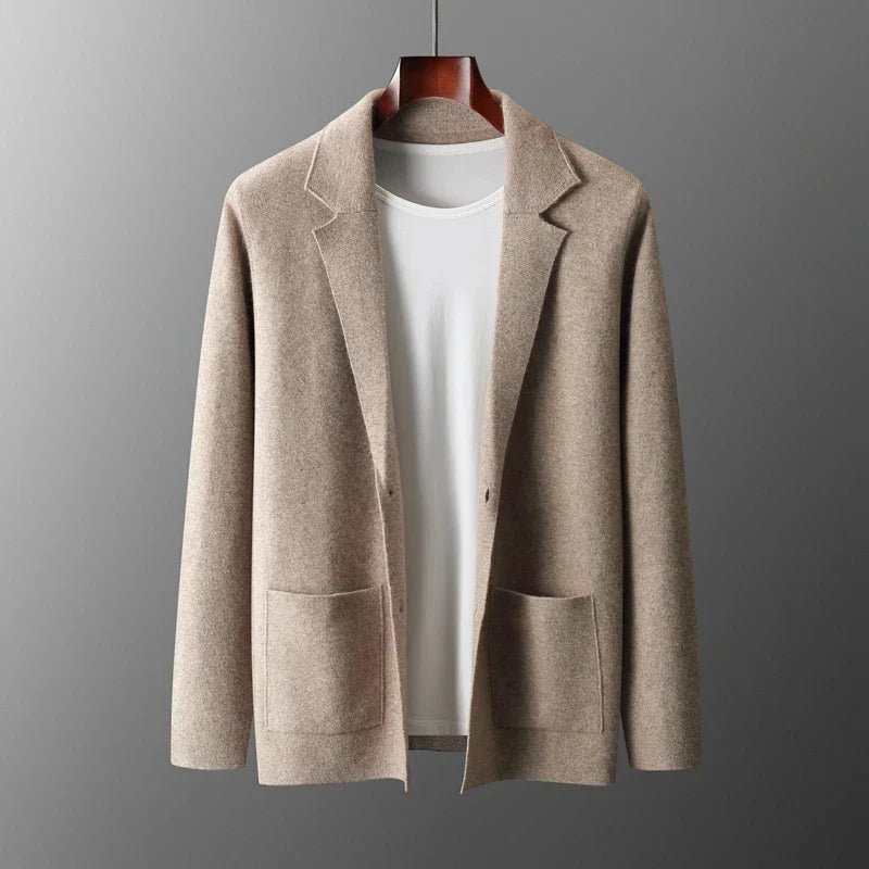 Men's wool-blend cardigan jacket tailored fit notch lapel with patch pockets for modern professionals