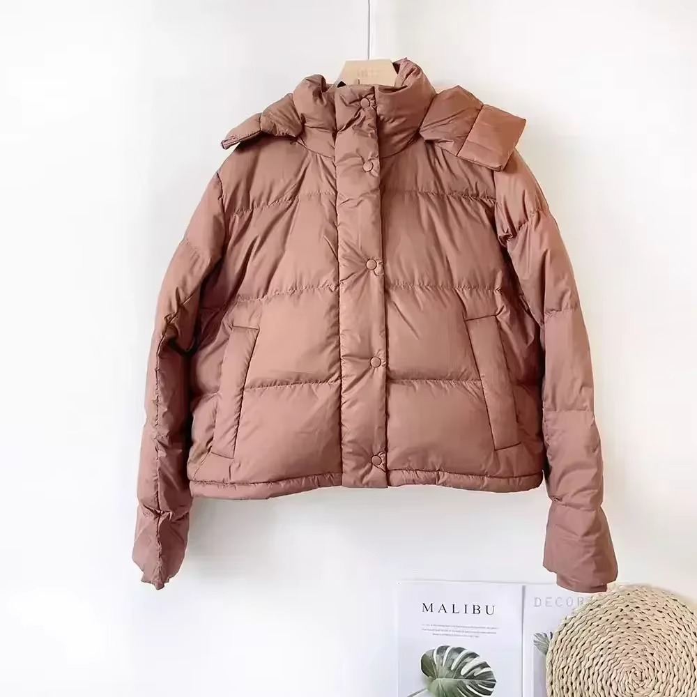 Women's thickened puff down jacket with detachable hood in warm urban quilted style