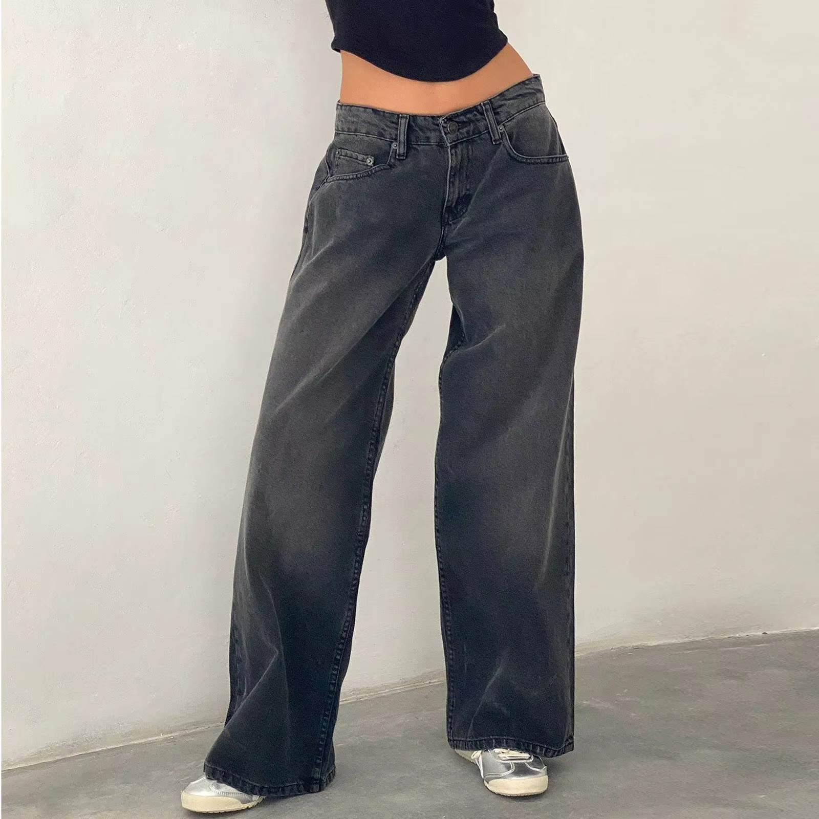 Women's retro washed mid-rise straight leg jeans in vintage blue soft cotton denim flattering fit