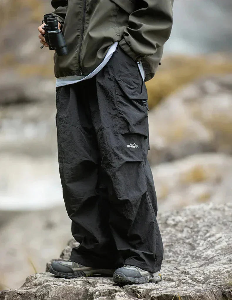 Lightweight elegant outdoor pants classic silhouette all-day comfort versatile smart-casual style