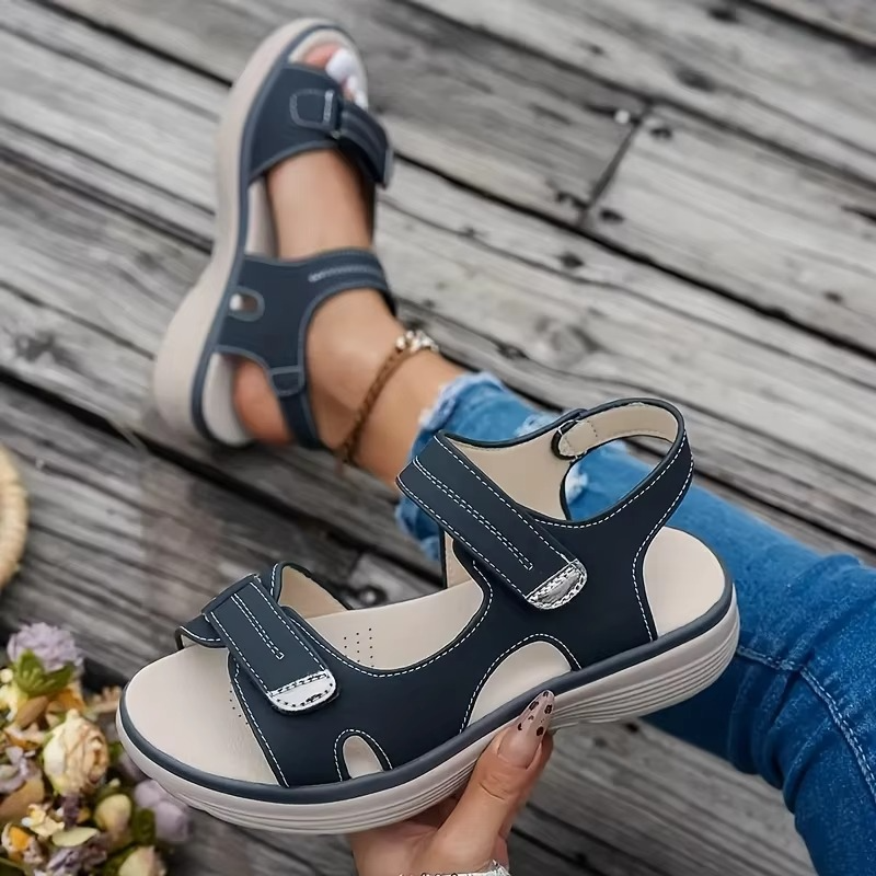 Women's lightweight EVA platform sandals in neutral tones, cushioned sole, travel-ready beach style