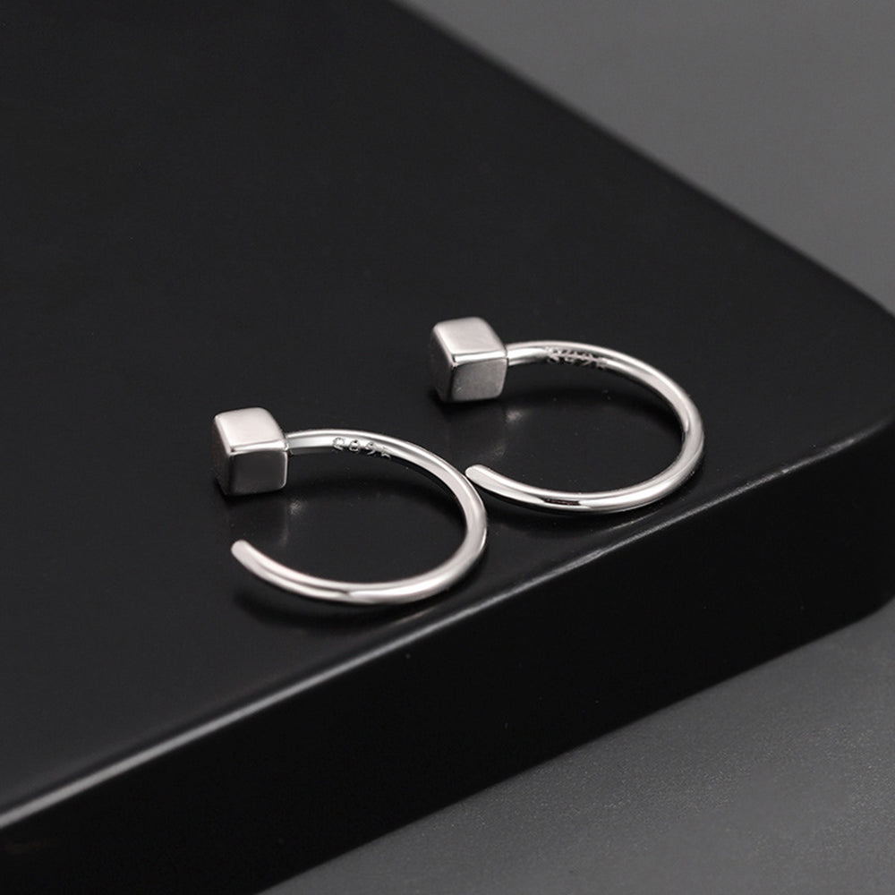 Peter | Minimalist stainless steel earrings for men - Urbann-Vibe