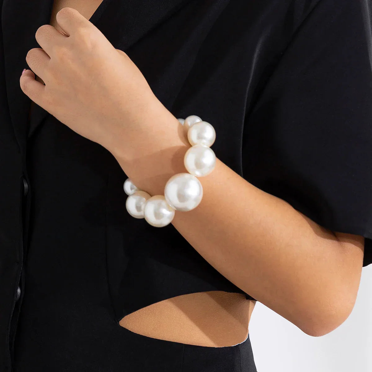 Sophia graduated pearl jewelry set three-piece choker necklace and double-pearl earrings elegant dressy