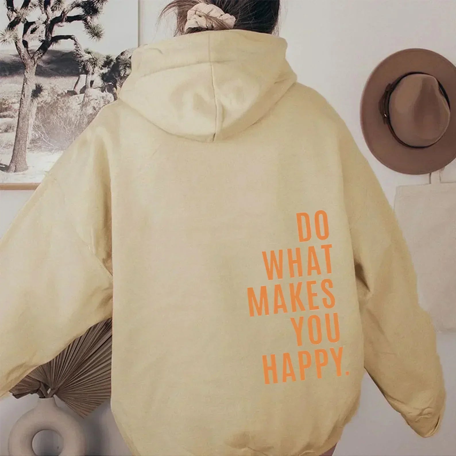 Women's cozy casual hoodie relaxed silhouette everyday comfort travel-ready all-season versatile layer