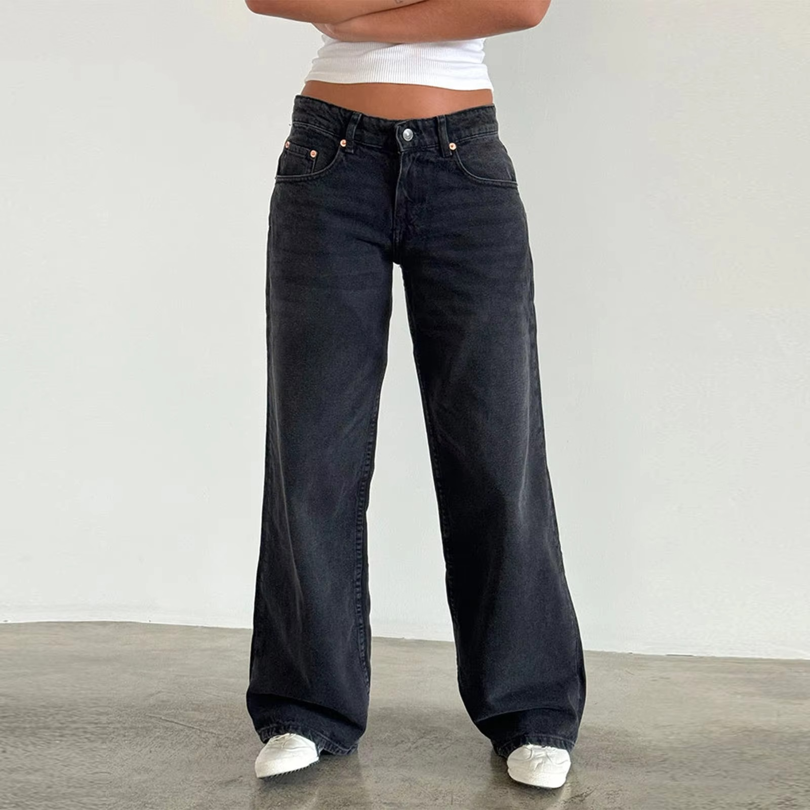 Women's retro washed mid-rise straight leg jeans in vintage blue soft cotton denim flattering fit