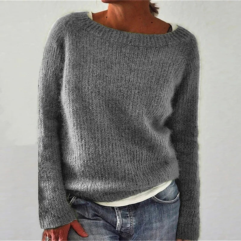 Women's casual relaxed-fit knit pullover sweater in neutral tone, soft breathable fabric for everyday chic