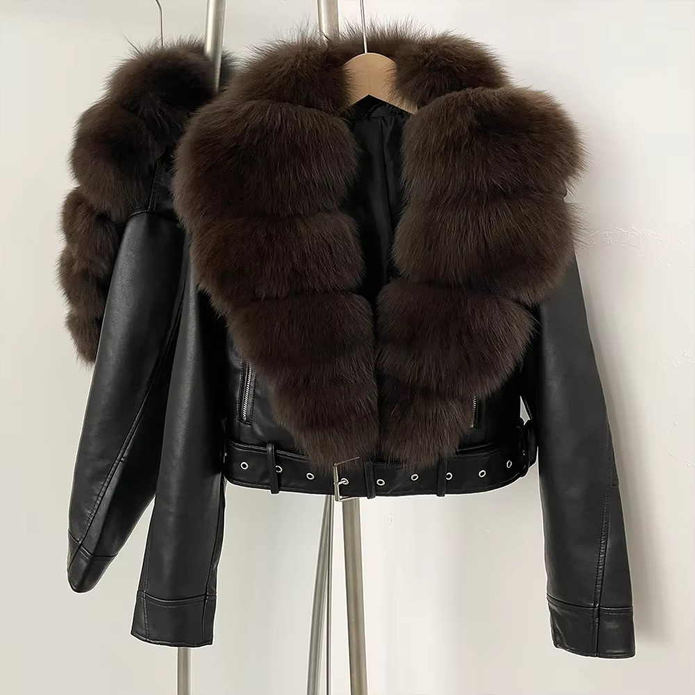 Women's black faux leather coat with faux fur collar, lightweight slim-fit chic winter style
