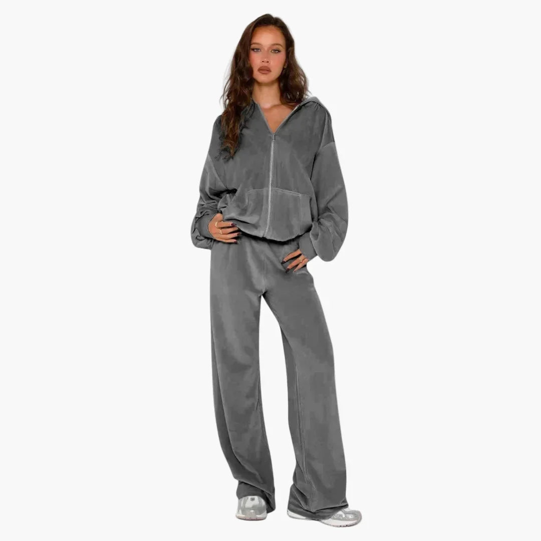 Women's oversized two-piece hoodie lounge set with zip-up top and loose-fit pants for cozy style