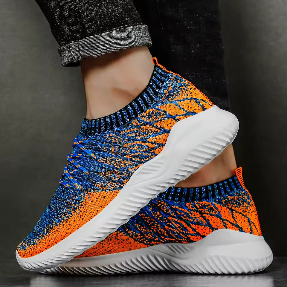 Men's gray knitted low-top trainers with ultra-lightweight EVA outsole and breathable mesh upper