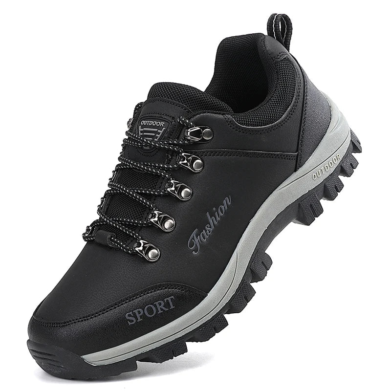 Men's low-top hiking shoes breathable mesh upper reinforced toe rugged all-season traction outdoor