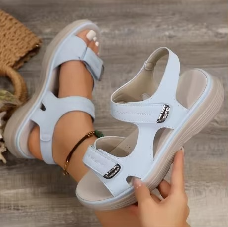 Women's platform sandals lightweight EVA cushioning stylish open-toe design for beach travel everyday wear