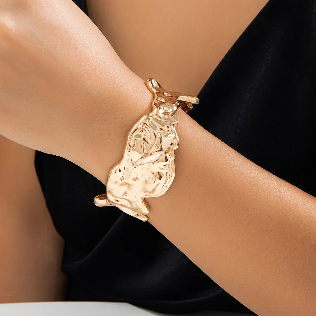 Molten Elegance abstract jewelry set gold silver lightweight organic sculptural statement links