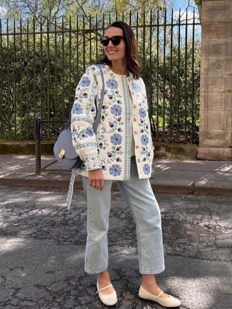 Women's lightweight straight-cut floral embroidered jacket long sleeve round neck spring layer