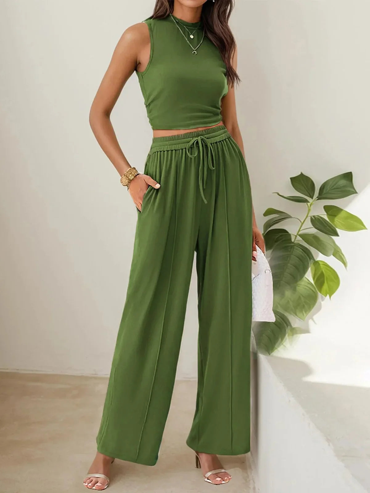 Women's lightweight two-piece pants set sleeveless top relaxed trousers breathable polyester summer travel