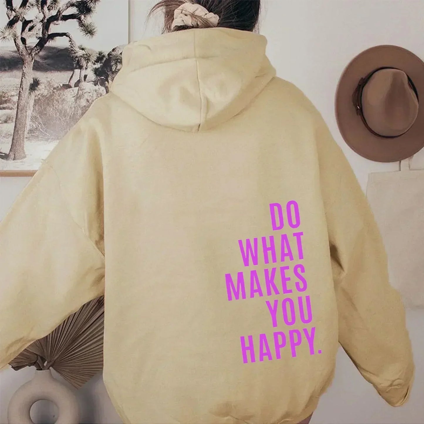 Women's cozy casual hoodie relaxed silhouette everyday comfort travel-ready all-season layering piece
