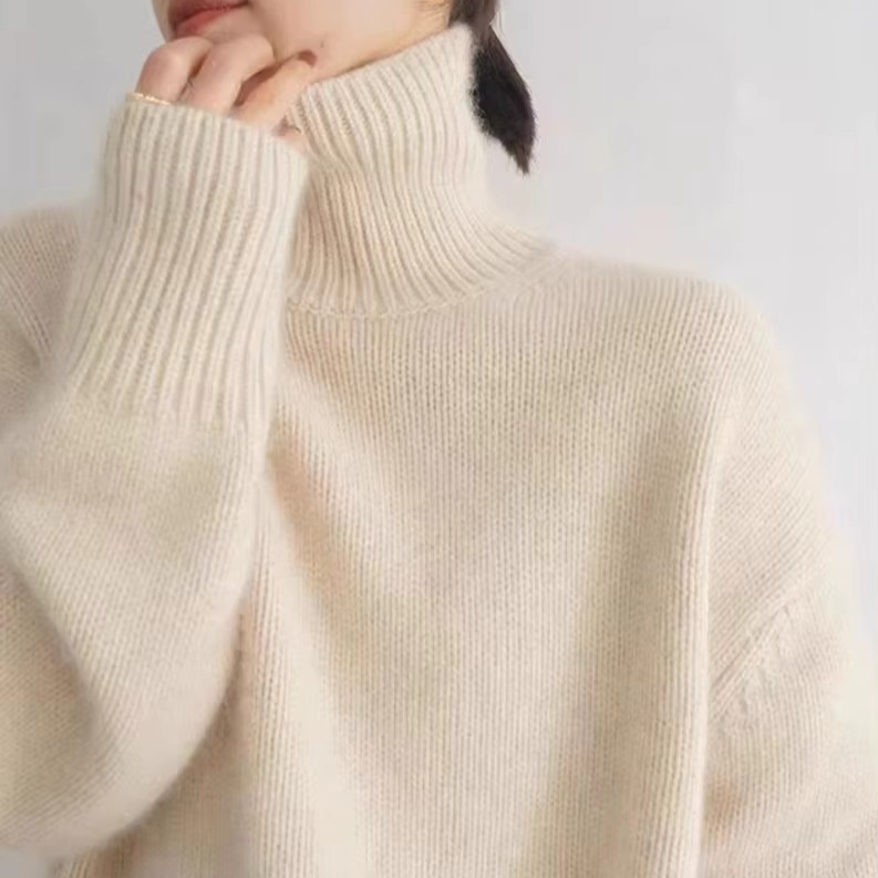 Women's thick cashmere high neck pullover sweater in cozy knit for luxurious soft warmth