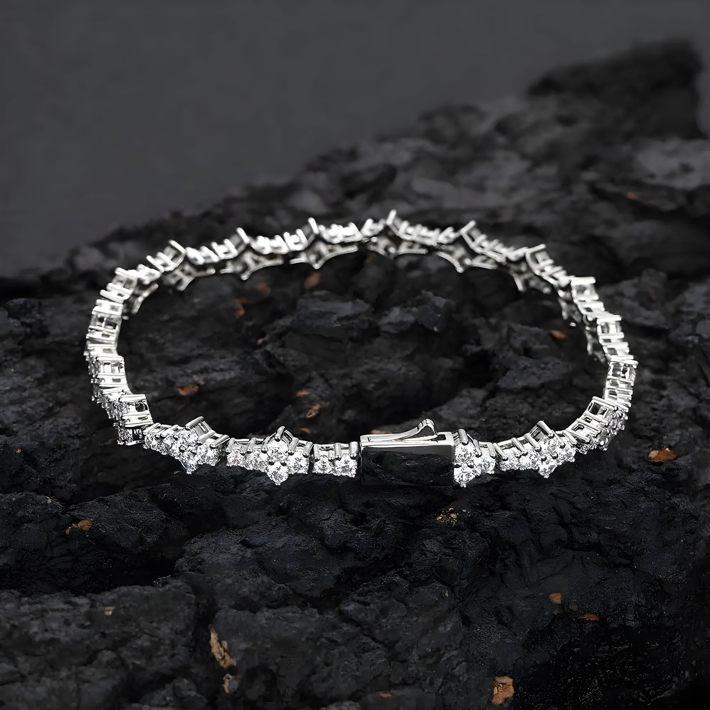 Silver cable chain bracelet with rhinestone four-petal flower motif, elegant everyday jewelry for women