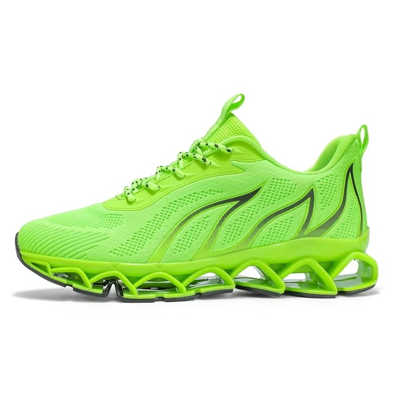 Men's lightweight breathable running shoes mesh upper streamlined silhouette everyday comfort