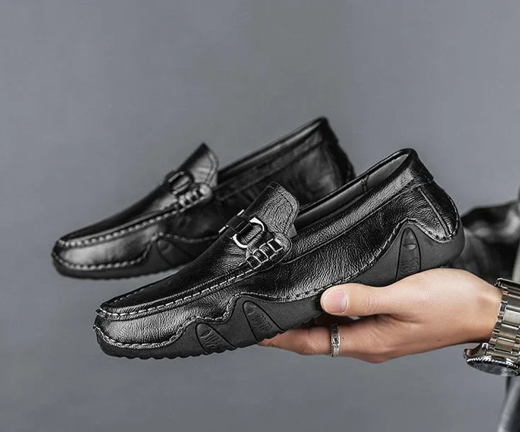 Men's full-grain leather loafers moccasin silhouette with metal bit detail hand-stitched premium finish