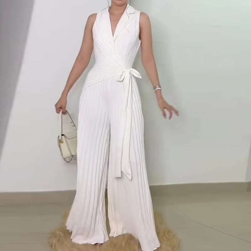 Ivory sleeveless wide-leg romper high waist lapel collar pleated professional style