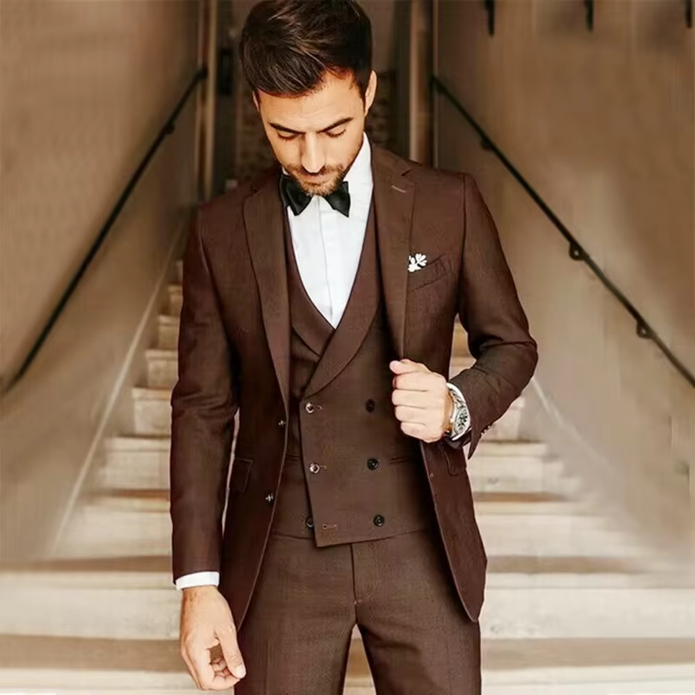 Men's slim fit black tailcoat suit three-piece set with vest and pants for weddings