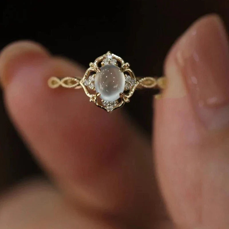Montclair Moonstone Ring - Urbann-Vibe
