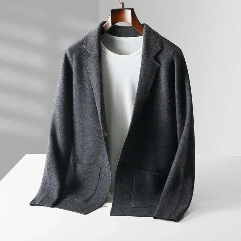 Men's wool-blend cardigan jacket tailored fit notch lapel with patch pockets in classic style
