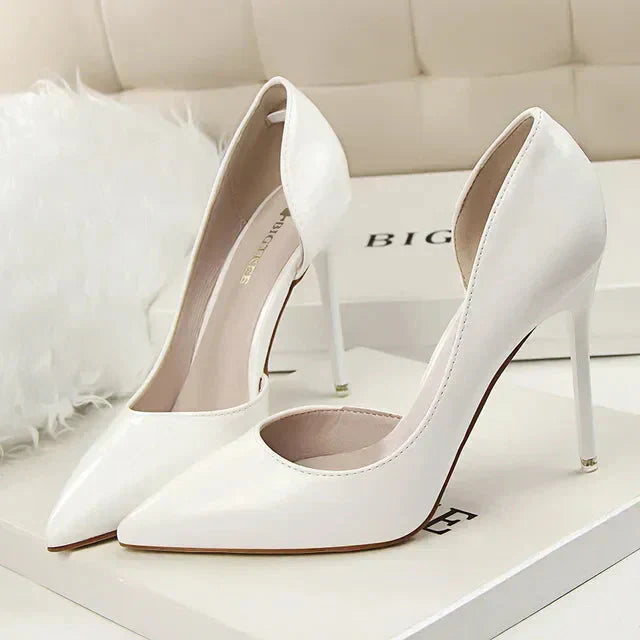 Women's black orthopedic pumps elegant low-heel design with all-day arch support for work