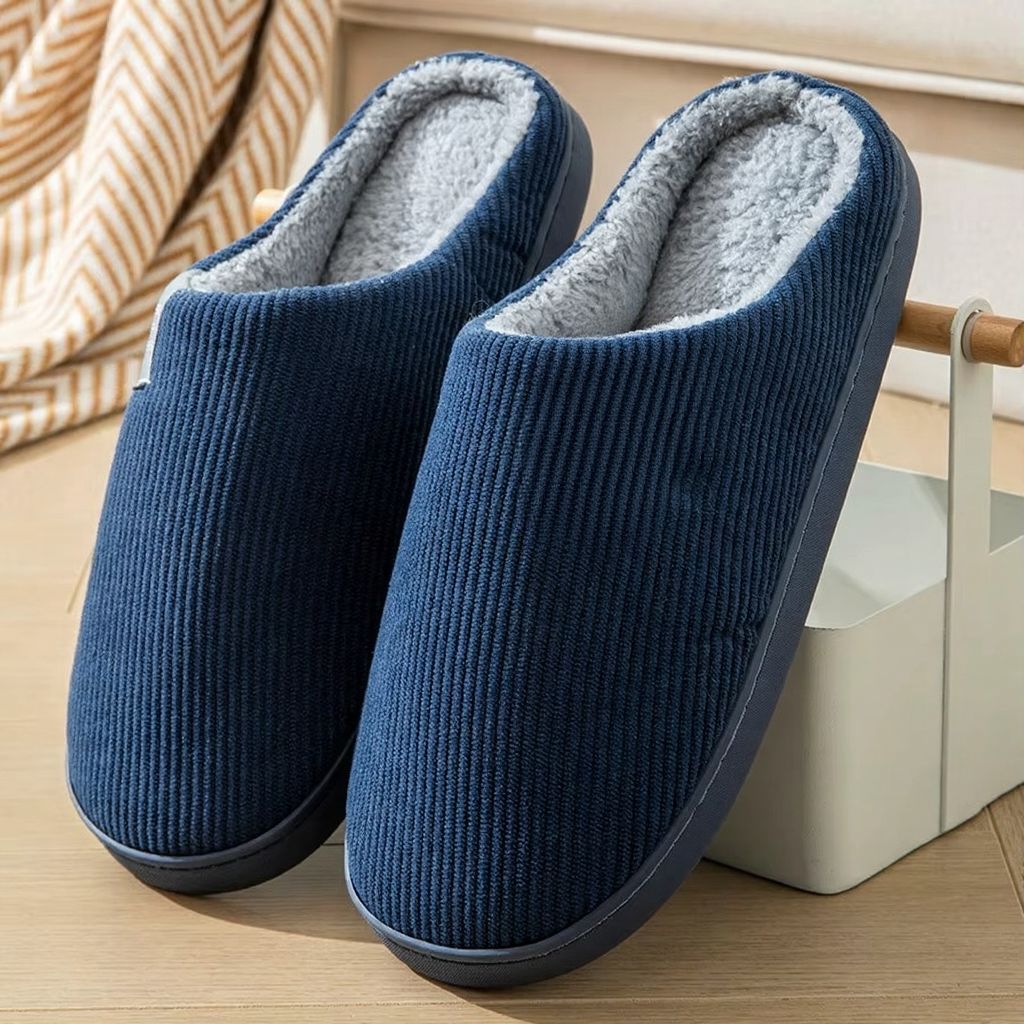 Women's plush indoor slippers faux fur lining thick cushion sole non-slip cozy winter home footwear
