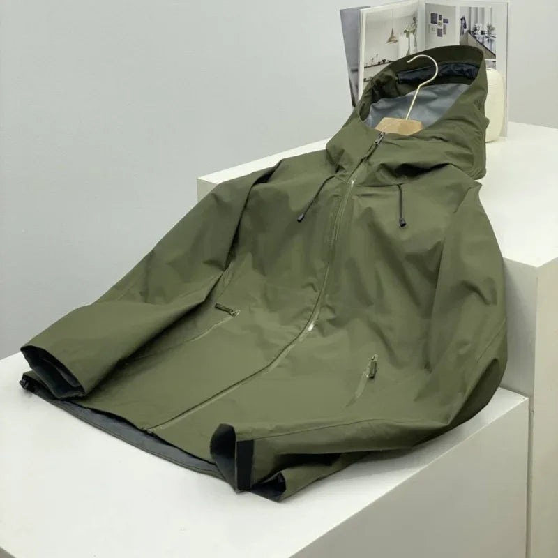 Men's lightweight waterproof ski jacket streamlined fit all-weather outdoor protection