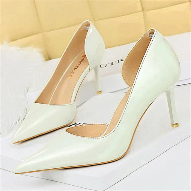 Women's black orthopedic pumps elegant regular fit silhouette with all-day comfort support