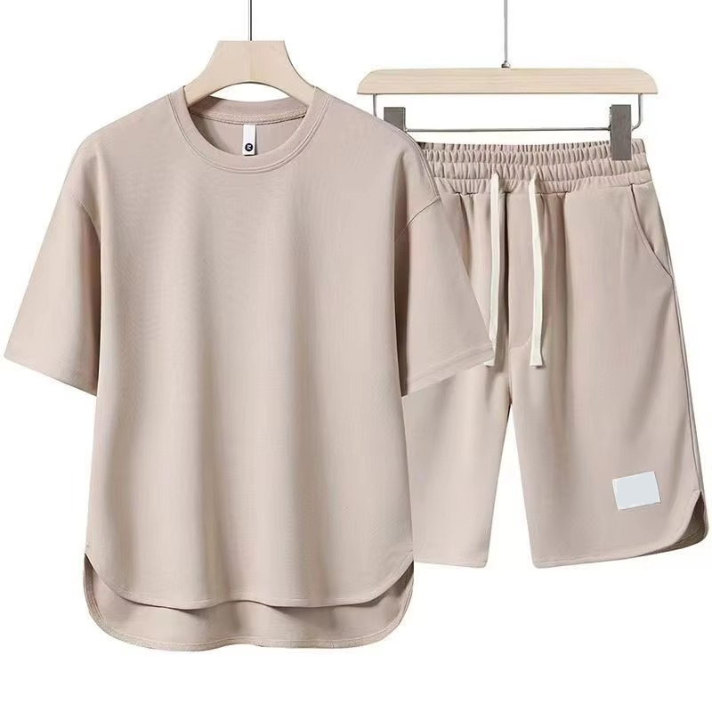 Men's breathable two-piece streetwear set, short sleeve shirt and matching shorts, loose-fit summer outfit