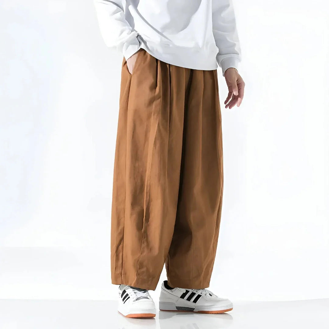 Men's oversized pleated casual pants with adjustable drawstring waist, relaxed fit, ultra-lightweight