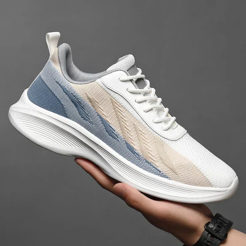 Men's lightweight mesh lace-up running shoes with cushioned insole for all-day breathable comfort